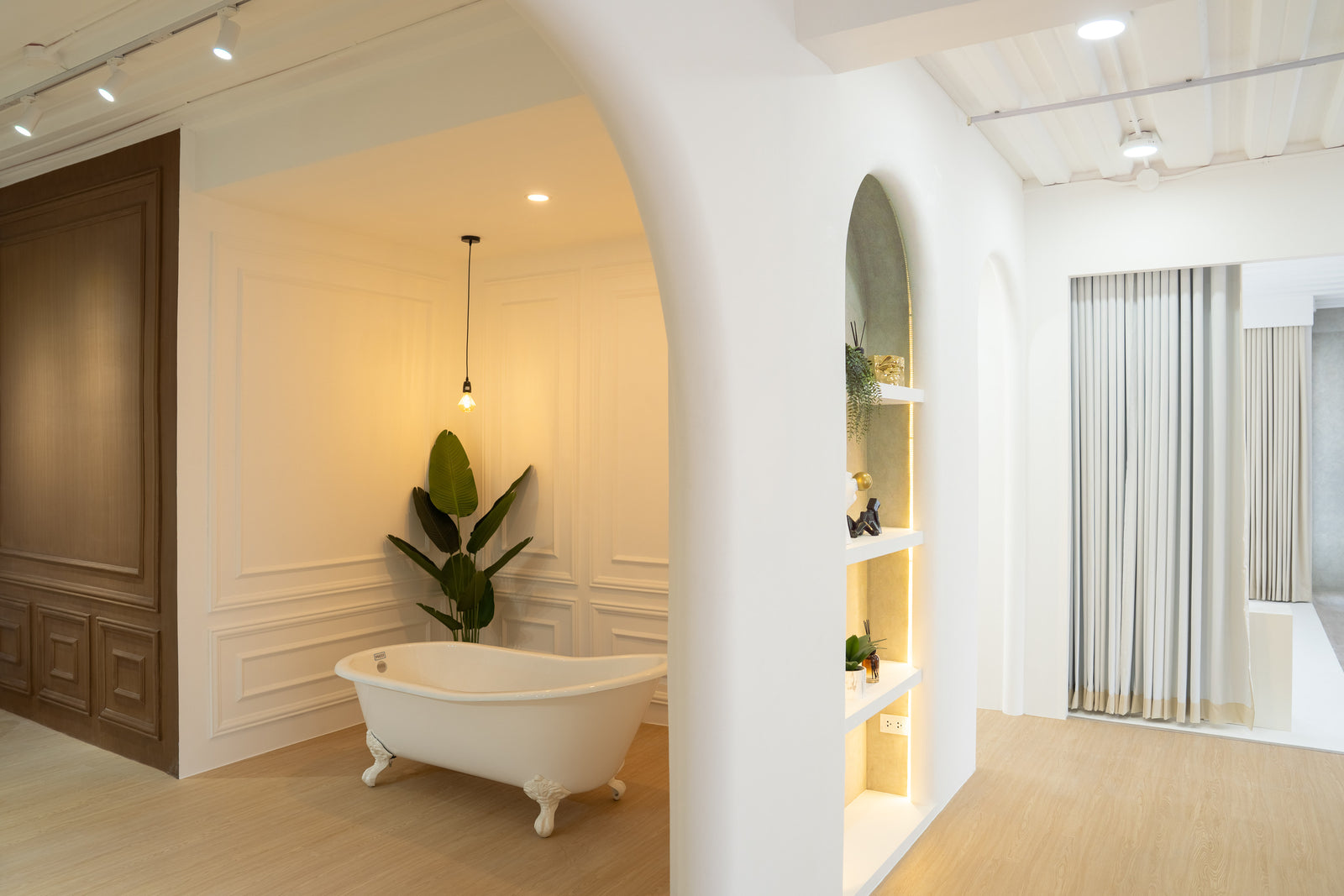 Themed room studio space